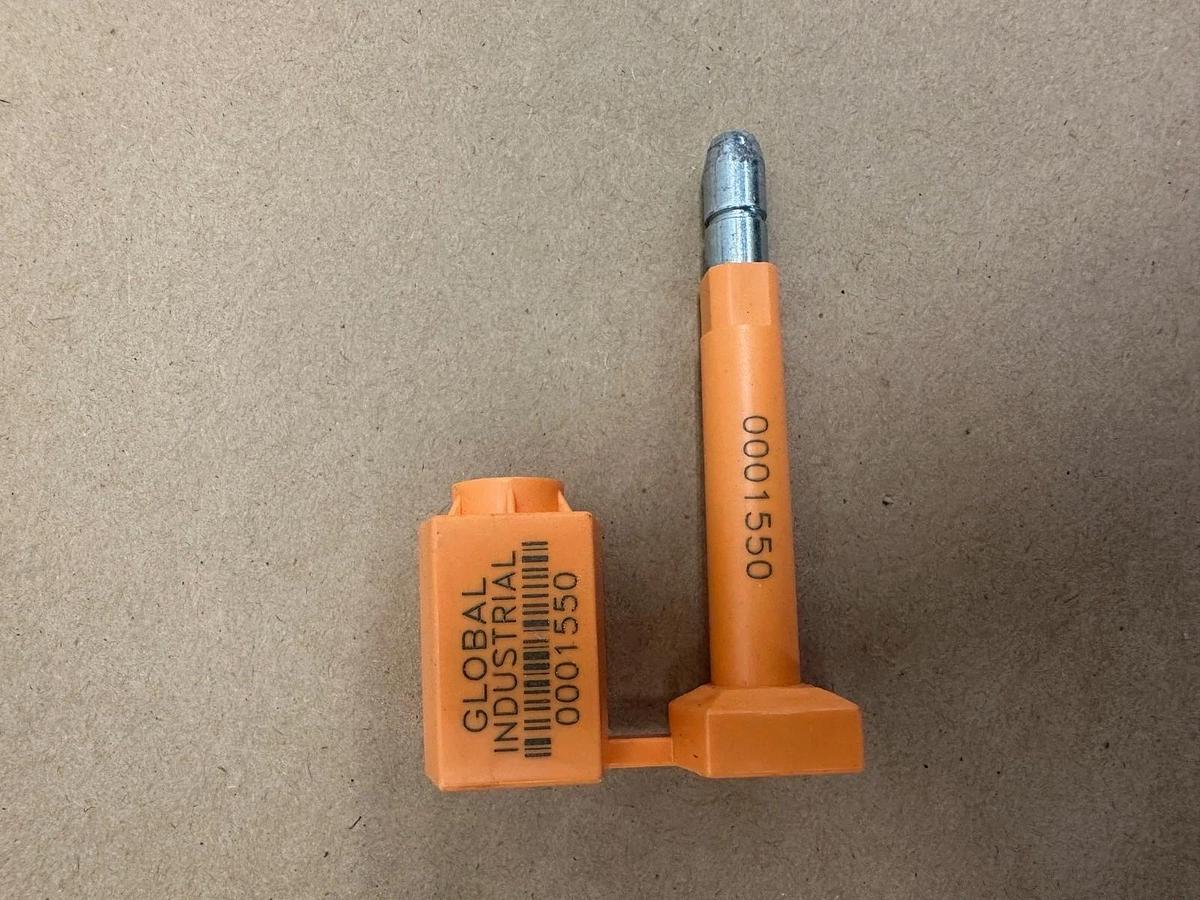 Used Global Industrial 6704870R High Security Boot Seal *NEW*