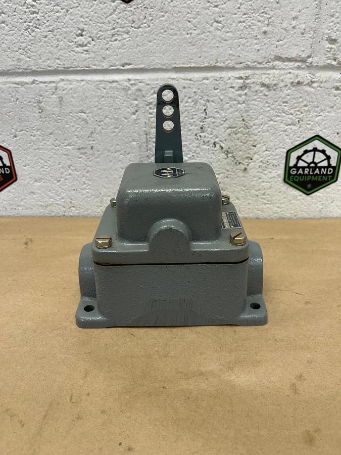 Used Allen-Bradley 801-DSK145 Limit Switch, Series A, Bulletin 801, 600V AC/DC Max