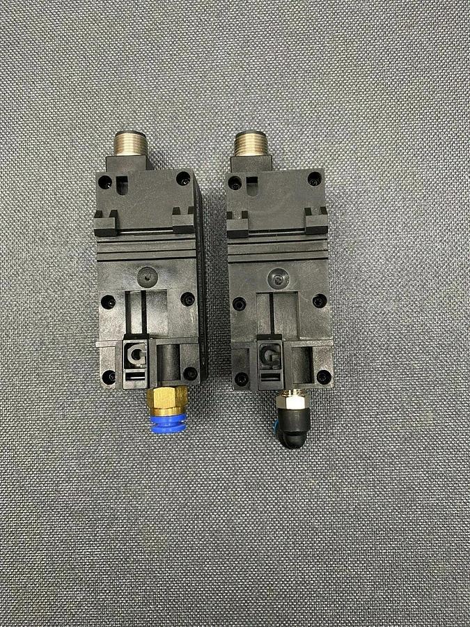 Used Festo SDE1-D10-G2-H18-CCP1-M12 Pressure Sensor, Lot of 2