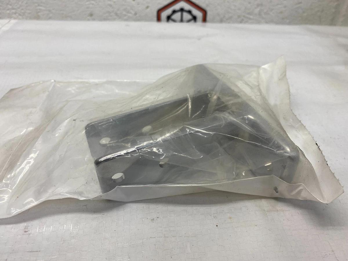 Used Best Plumbing Specialties 64043 Urinal Screen Bracket 1” - Lot of 4