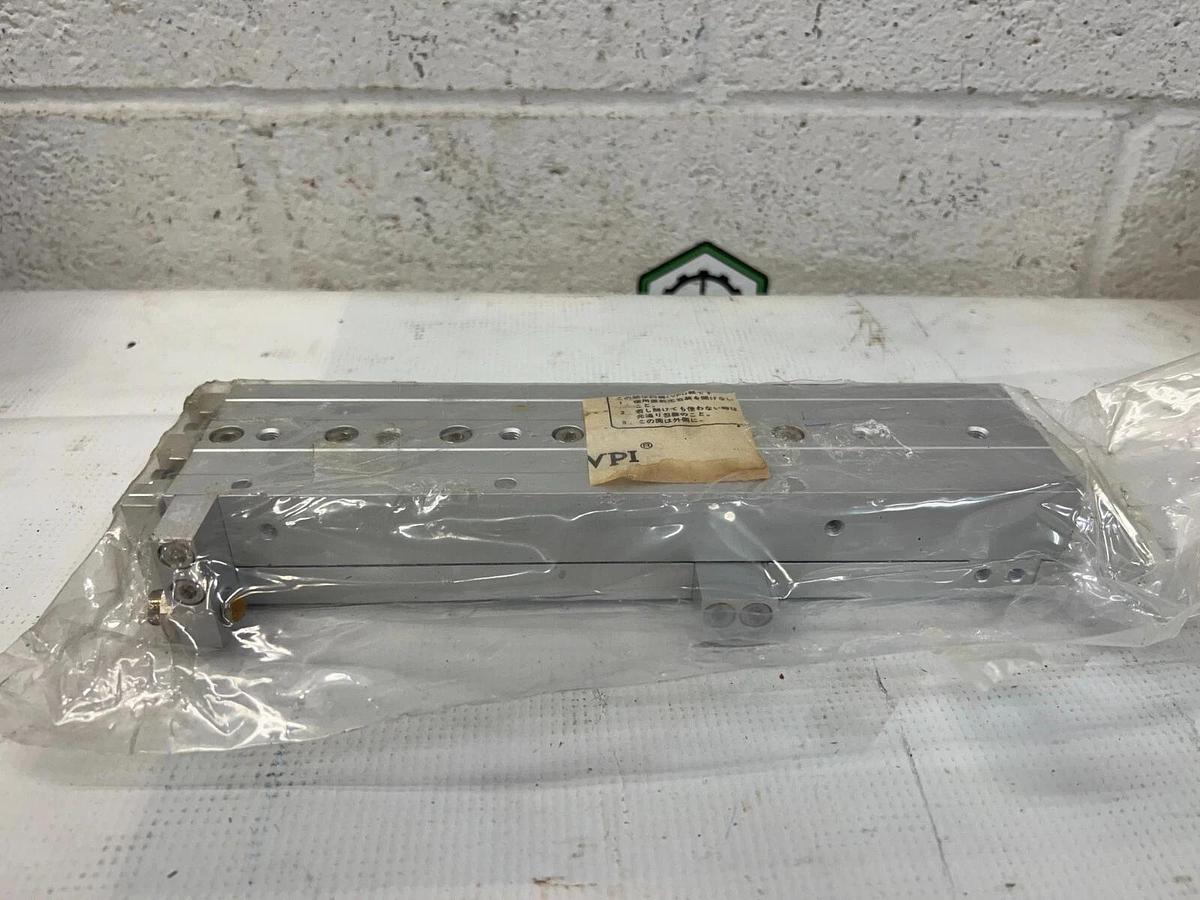 Used SMC MXS16-125AS Pneumatic Slide Table Guided Air Cylinder