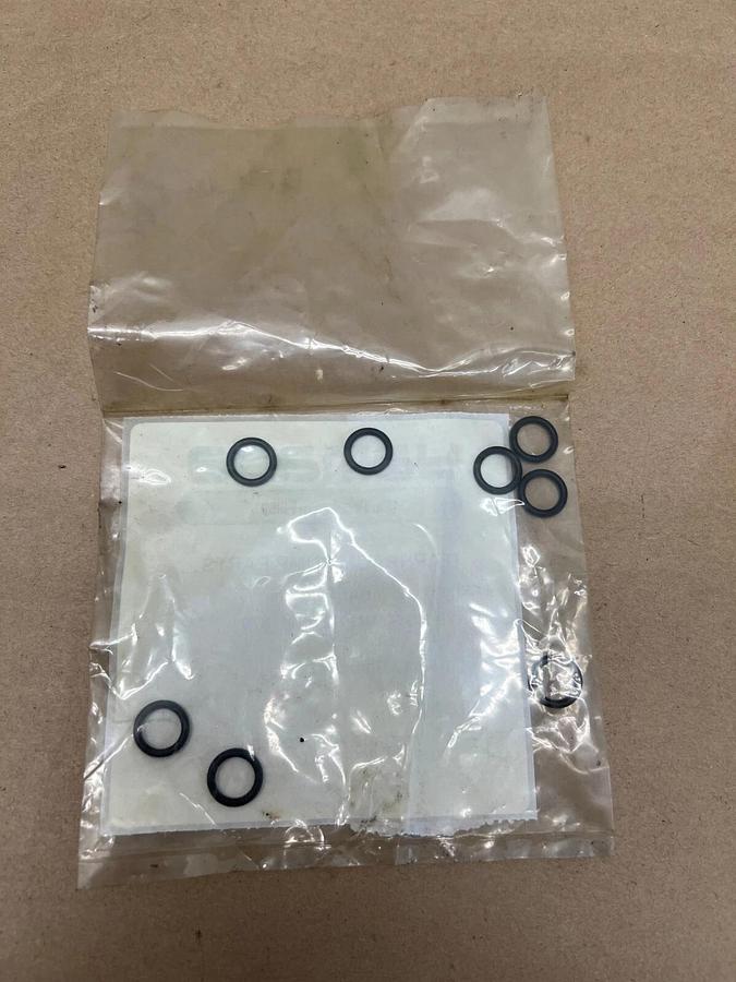 Used Yamada 640007 O Ring 9.5mm x 2.0mm (8 pcs.)