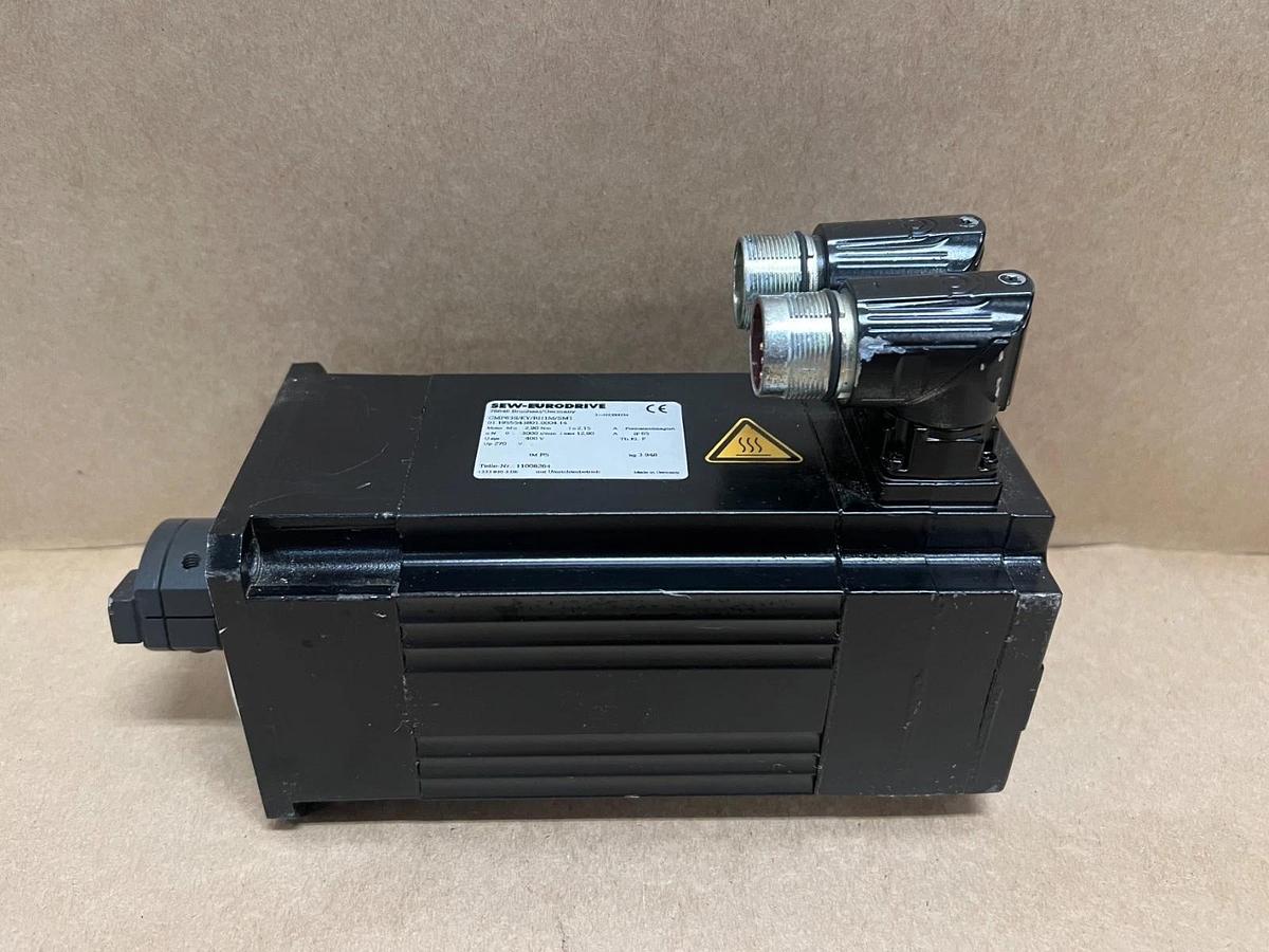 Used SEW-Eurodrive CMP63S/KY/RH1M/SM1 400V Servo Motor w/ Shaft Coupling