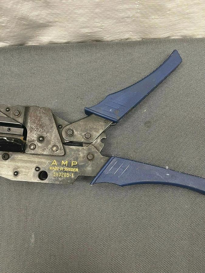 Used AMP Tyco 543265-1 Hand Latch Crimp Tool