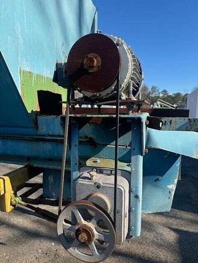 Used Feed Hopper w/ Drag Chain, 130 Cu/Ft w/ 36° Slope and 48" Tall Sides