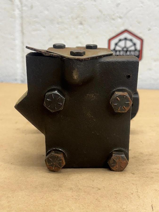 Used International VTM42-50-40-20-NOR1-14S55 Hydrualic Vane Pump