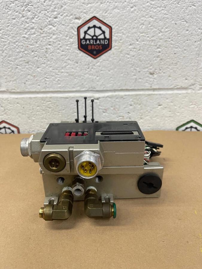 Used SMC IN313-DN1, 4 Block Serial Transmission System Pneumatic Manifold - PARTS