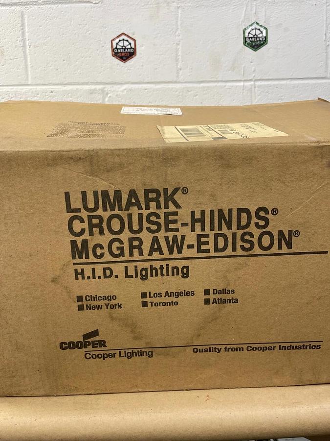 Lumark MPCL-350-277V-Q-F1 350W CL/CS Canopy Light