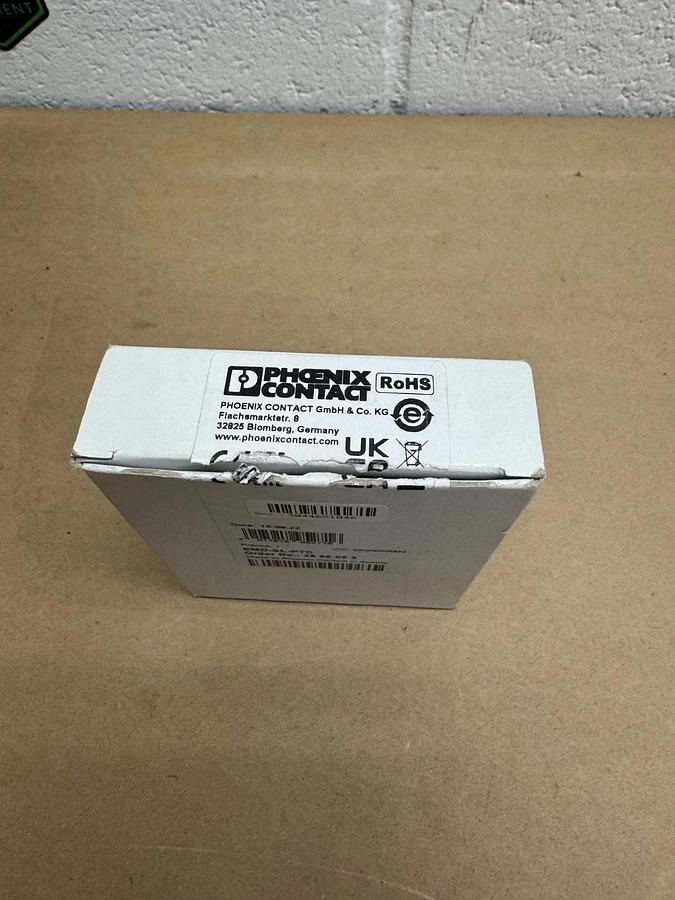 New - open box Phoenix Contact EMD-SL-PTC Monitoring Relay *NEW*