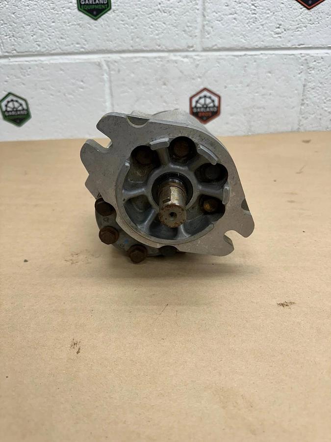Borg Warner P328EJ21L01 Hydraulic Gear Pump *NEW*