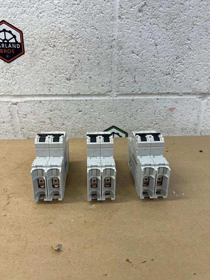 Used Siemens 5SJ42 2 Pole Circuit Breaker - Lot of 3