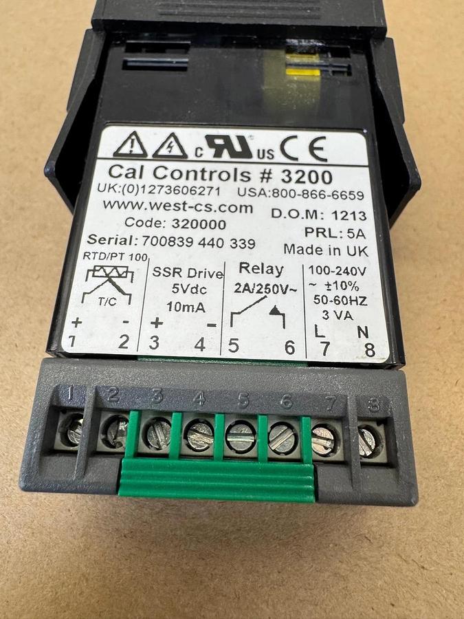Used Cal Controls CAL-3200 Digital Temperature Controller