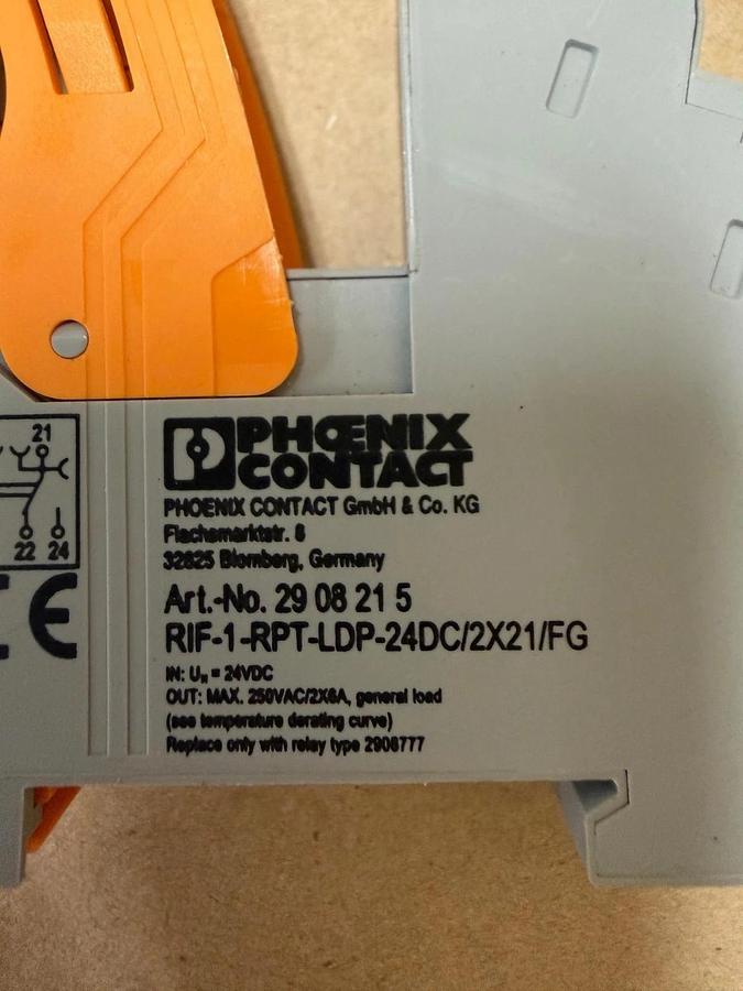 Used Phoenix Contact RIF-1-RPT-LDP-24DC/2x21/FG Relay Module