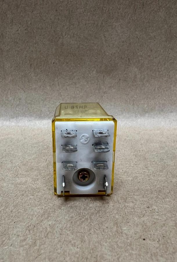 Used idec RH2B-U AC110-120V Relay - Lot of 3