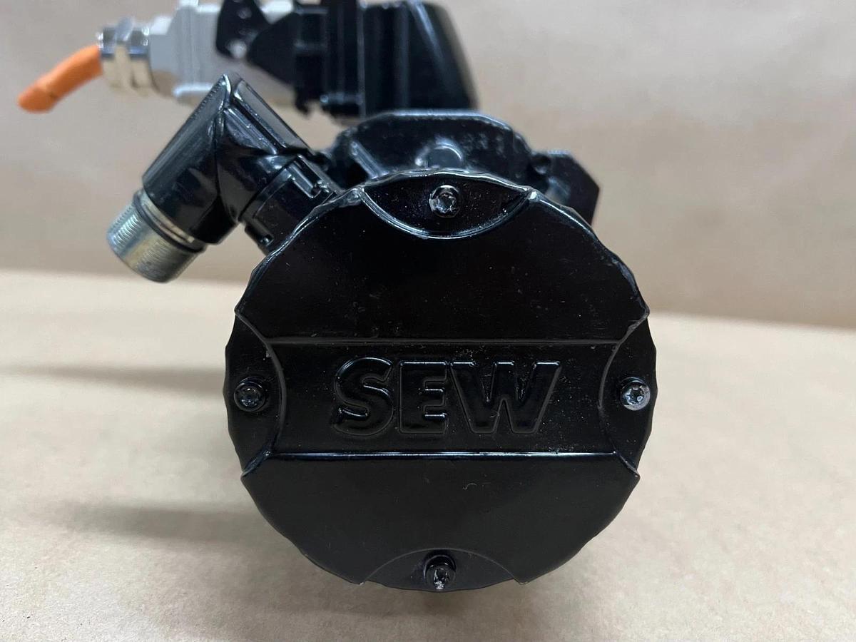 Used SEW-Eurodrive PSF321/R CM71S/BR/TH/RH1L/SB61 3000RPM, 3PH, 400V Servo Motor