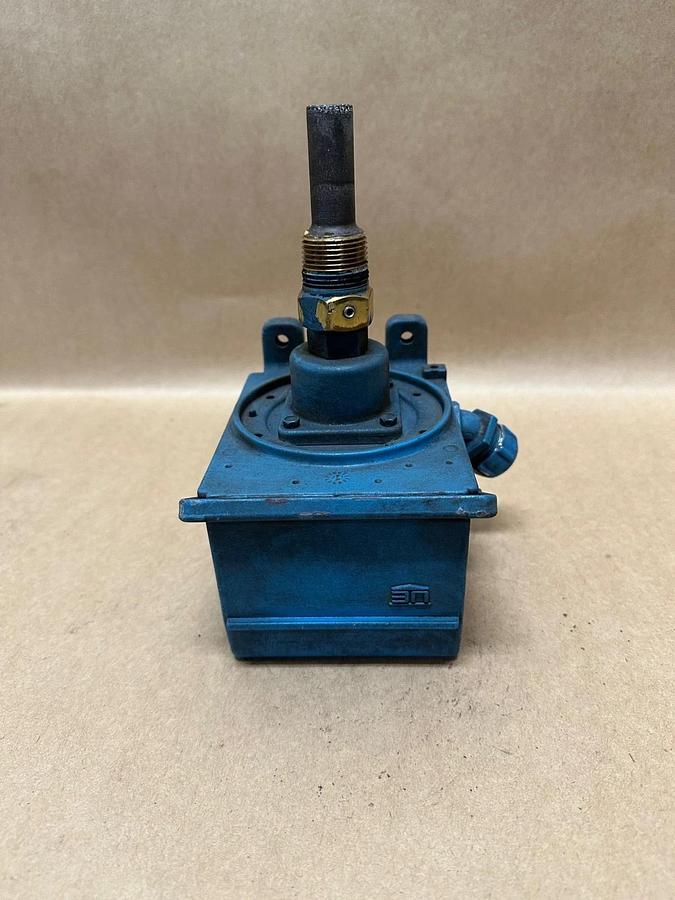 Used United Electric Controls B400-120 Temperature Control