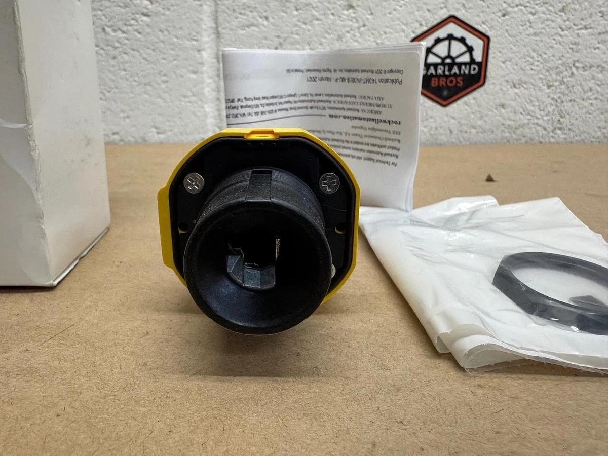 Used Allen Bradley 140MT-SY Red/Yellow Door Coupling Handle *NEW*