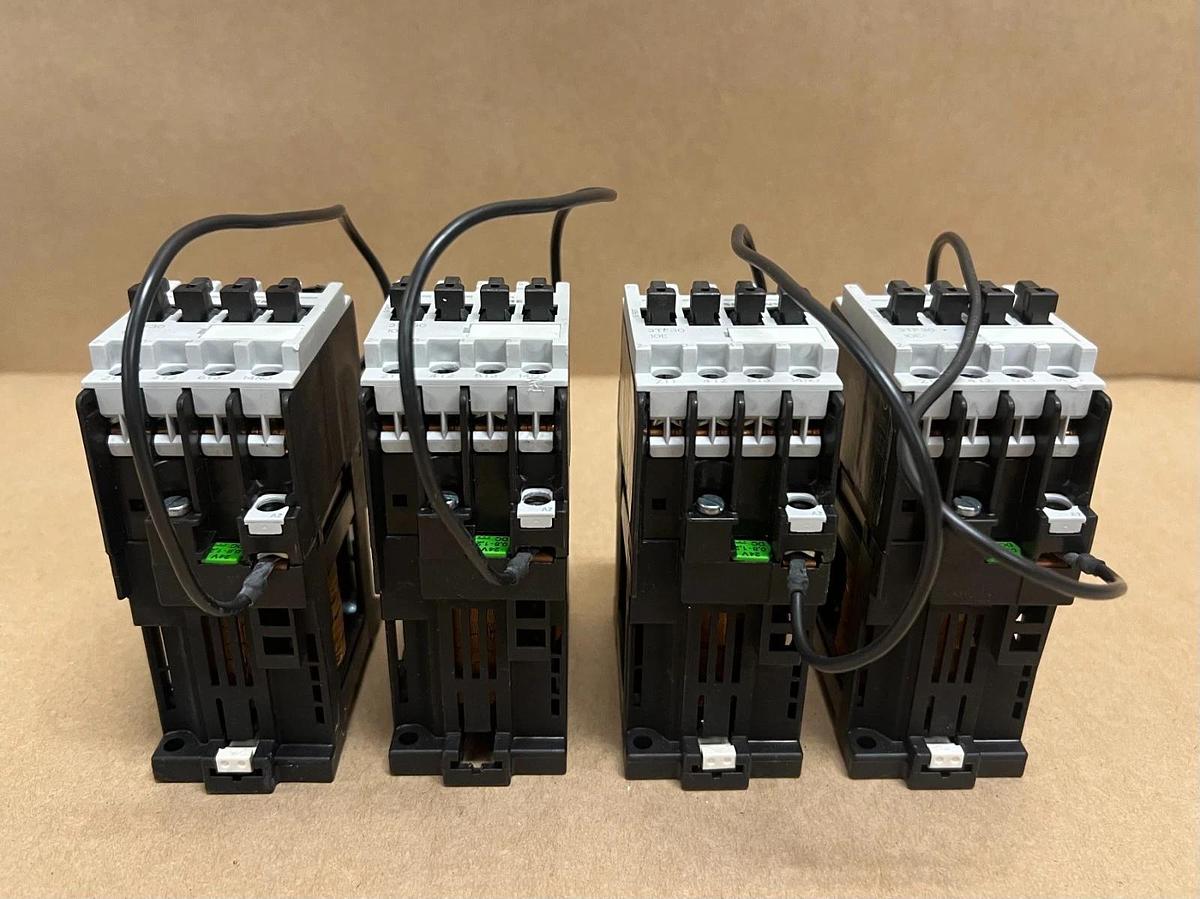 Used Siemens 3TF3010-0B 3P, 1S/1NO, 20A Contactor w/ EMC Suppressor - Lot of 4