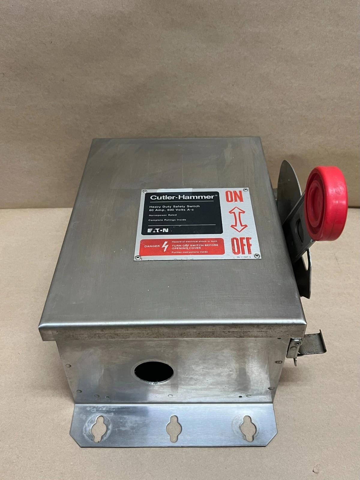 Used Cutler Hammer DH362UWK Heavy Duty Safety Switch, 3P, 60A, 600VAC