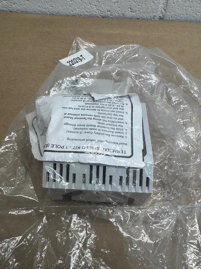 Used Eaton EFTS3K Breaker Terminal Shield *FACTORY SEALED*