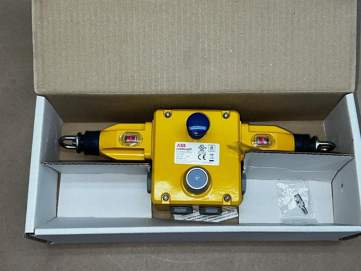 Used ABB 2TLA05020R1232 Jokab Safety Switch 4NC/2NO NPT 24LED *NEW*