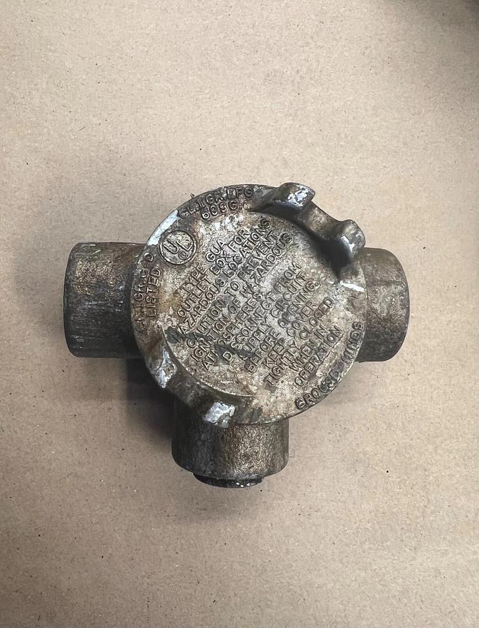 Used Crouse Hinds GUAT-24 3/4” Conduit Outlet Body