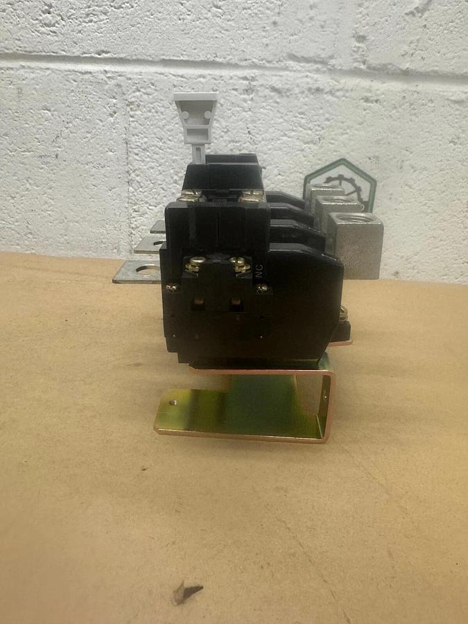 Used Allen Bradley 592-EOW16 Manual Reset Overload Relay Open Type 3 Pole 165A