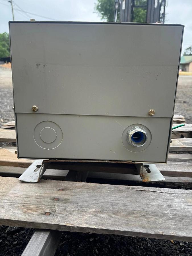 Used Siemens 1D1N010ST Transformer, 10 KVA, 240-480V, Dry Type Transformer