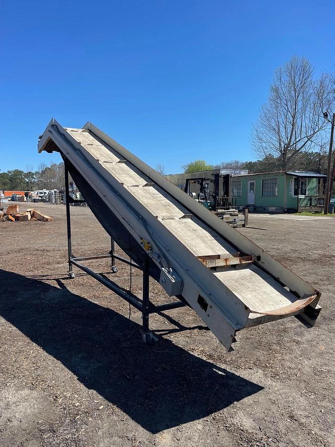 Used Conveyor Belt W:29” L:281” L Shape Cleated Incline Conveyor, Baldor 1HP, 1760RPM