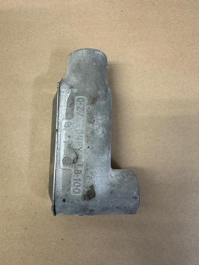 Used O-Z/Gedney LB-100 1” Malleable Iron Conduit