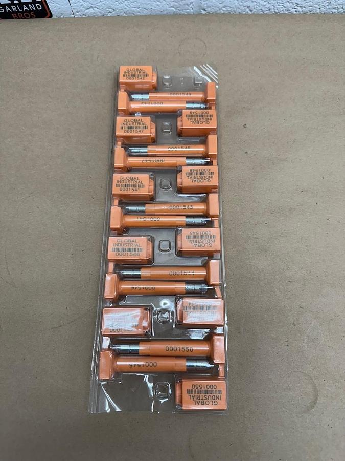 Used Global Industrial 6704870R High Security Boot Seal *NEW*