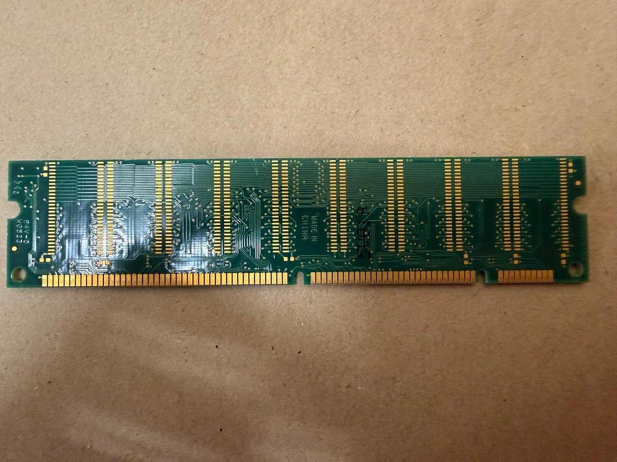 Used Kingston Technology KVR133X64C3/256 SDRAM Memory