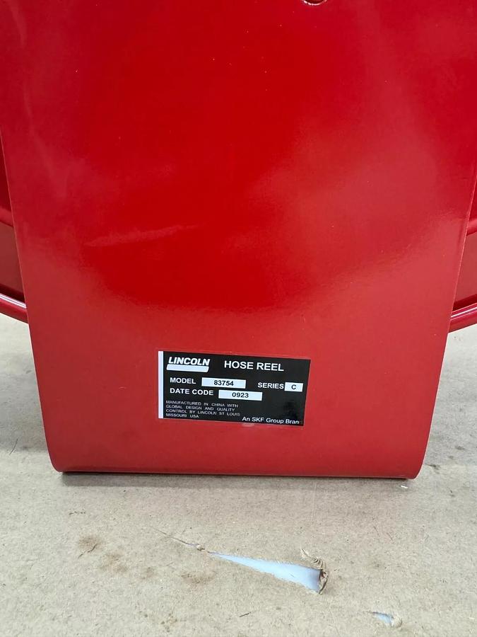 New - open box Lincoln 83754 Air/Water Hose Reel 1/2” Retractable Hose