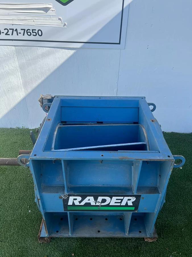 Used Rader 25x30 ESW Rotary Feeder