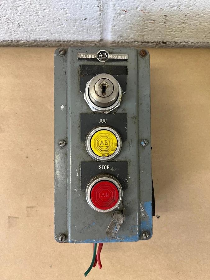 Used Allen Bradley 800T-3TZ 3-Hole Push Button Enclosure