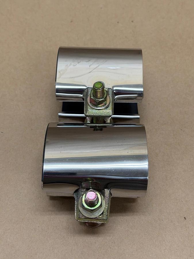 Stainless Steel Pipe Repair Clamp, 1 Bolt 2”x 3” - Lot of 2