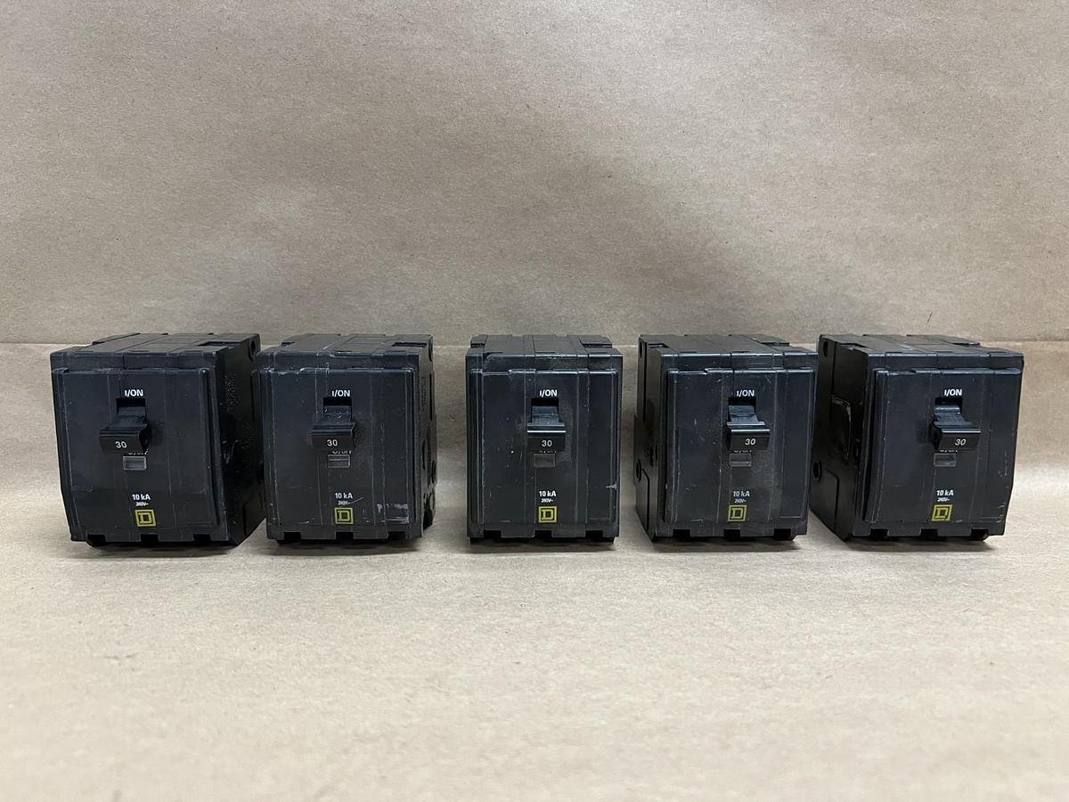 Used Square D 30A, 10kA Circuit Breaker - Lot of 5