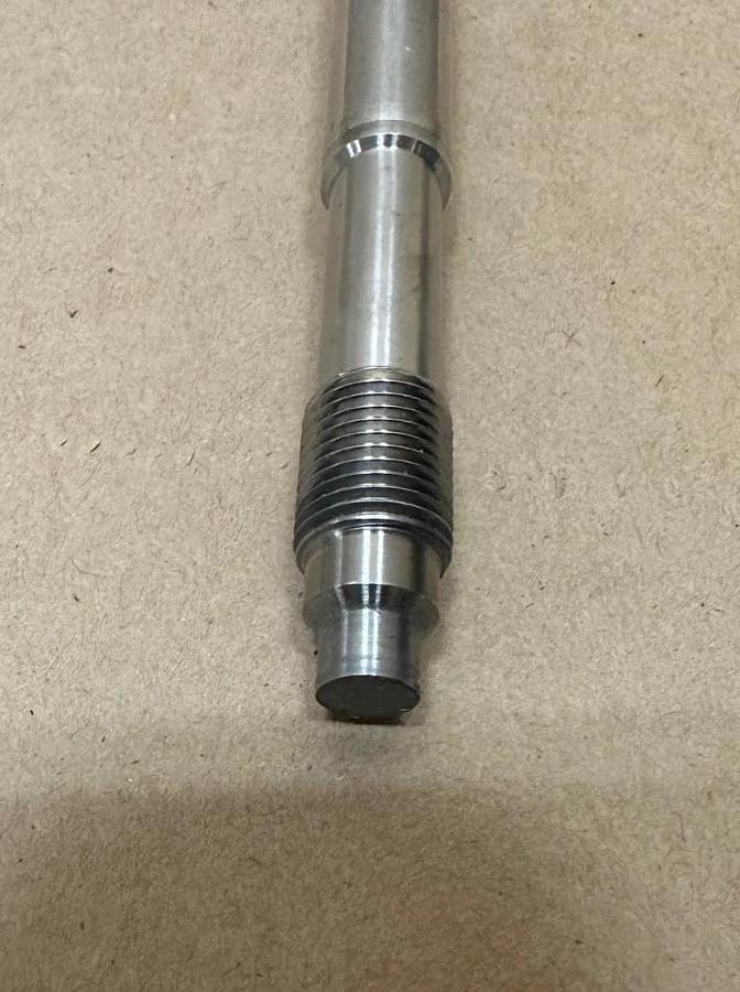 Used Dynisco TPT432A-7.5M-6/18 Transducer