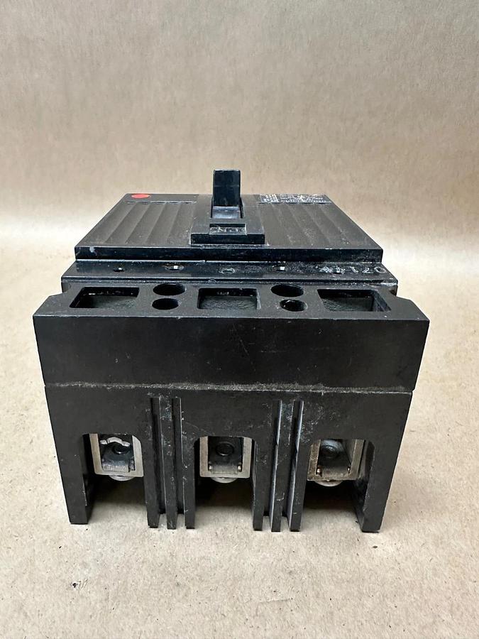 Used General Electric TEB132030 30A  3 Pole Circuit Breaker