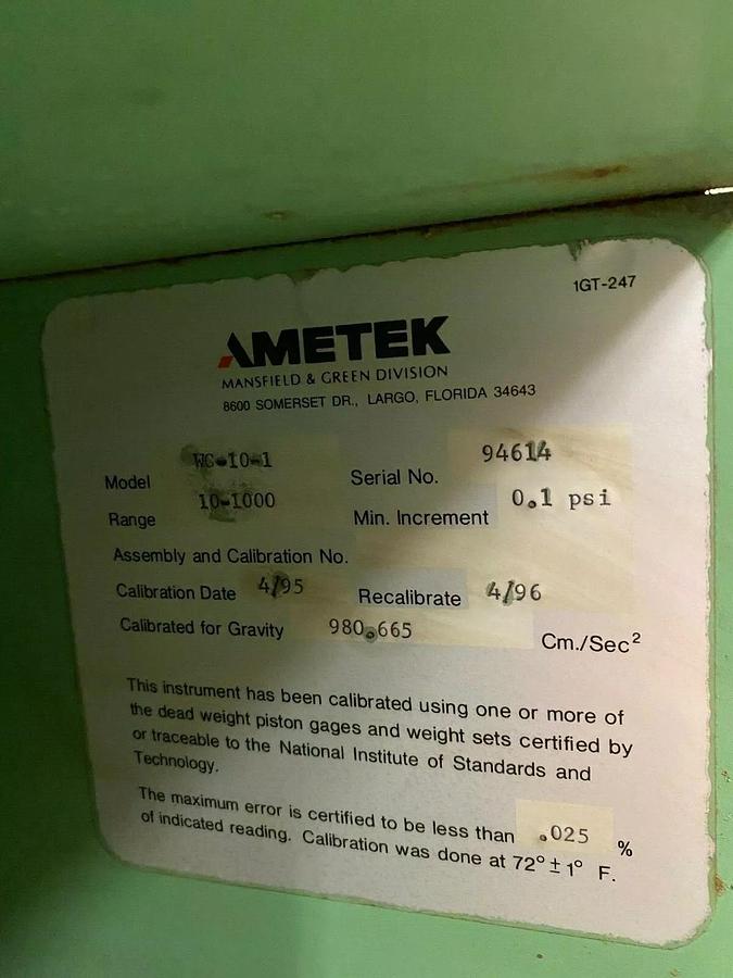 Used Ametek WG-10-1 Dead Weight Gage Tester w/ 16 Additional Weights, 10-100 PSI