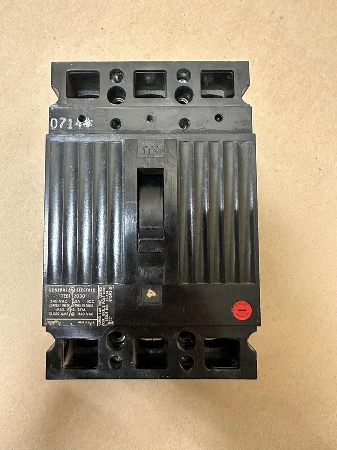 Used General Electric TEB132030 30A  3 Pole Circuit Breaker