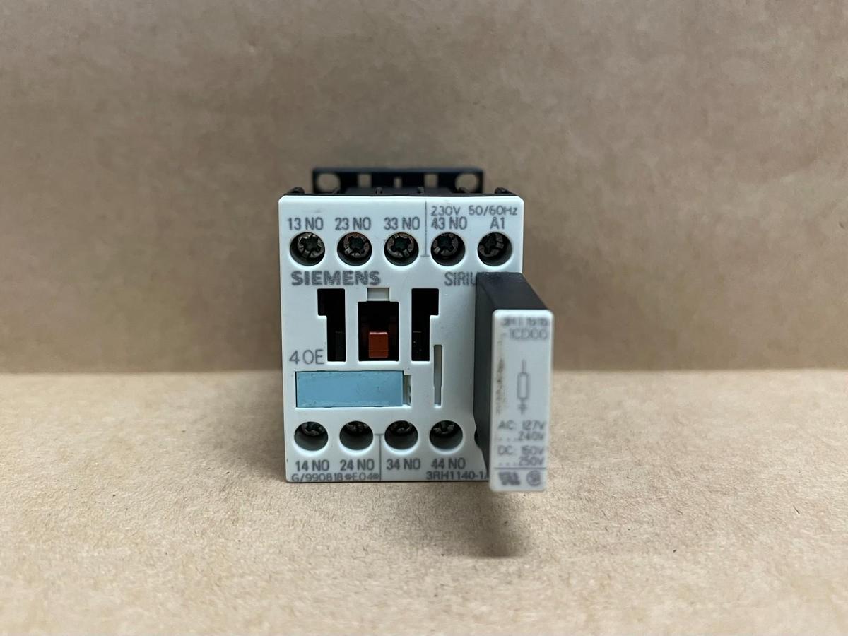 Used Siemens 3RH1140-1AP00 Contactor w/ 3RT1916 Surge Suppressor