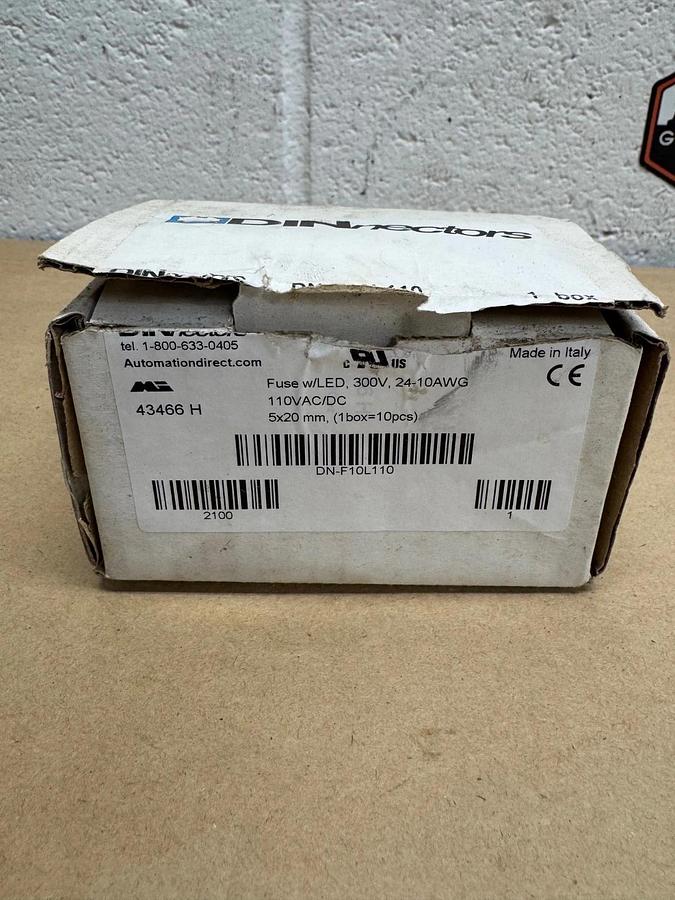 DINnectors DN-F10L110 Terminal Block Fuse w/ LED Light (9 pcs) *NEW OPEN BOX*