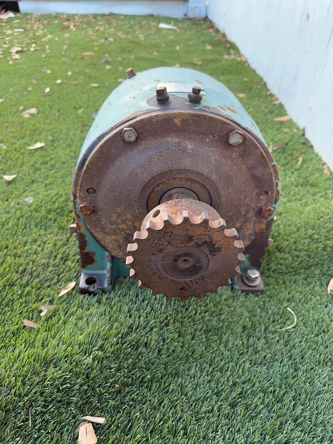 Used Dodge M85025B Inline Gear Reducer w/ Sprocket, Ratio 11.4:1, 1750RPM