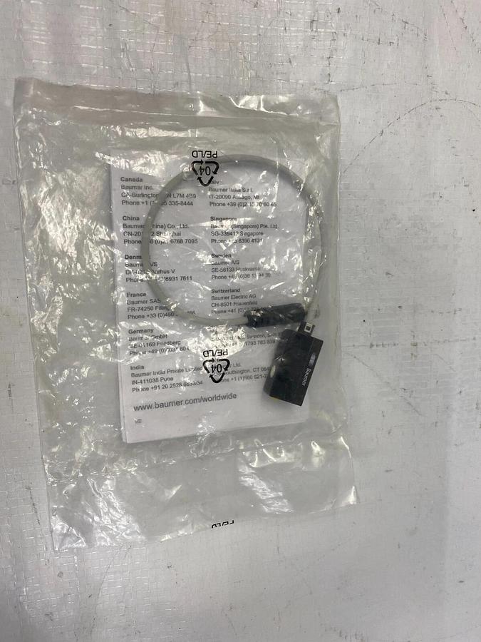Used Baumer URDK 10P8914/KS35A Miniature Ultrasonic Retro-Reflective Sensor