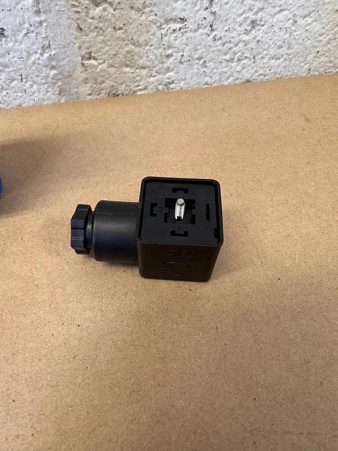 Used Wika - 7278671 - Pressure Transmitter S-11 - 0-160 mbar