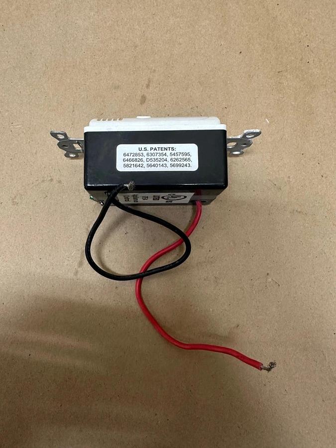 Used Hubbell LHMTS1-G-WH 1 Button Wall Switch Occupancy Sensor