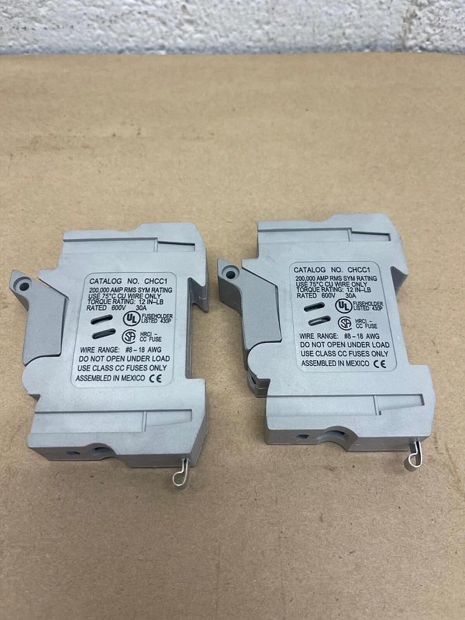 Used Buss (Cooper Bussmann) CHCC1 Fuseholder, 30 A, 600 V - Lot of 2