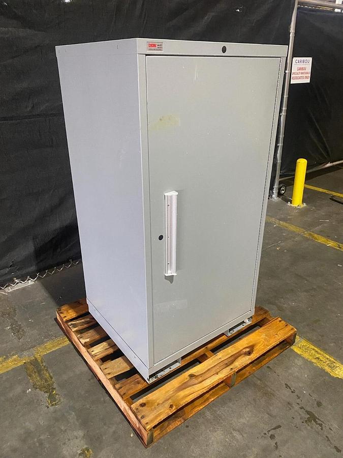 Used Lyon Single Door Industrial Tool Cabinet/Parts Storage W:30" H:59.50" D:27.75"