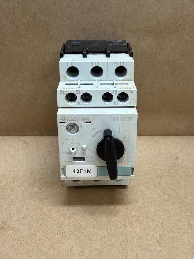 Used Siemens 3RV1021-4BA10 Circuit Breaker